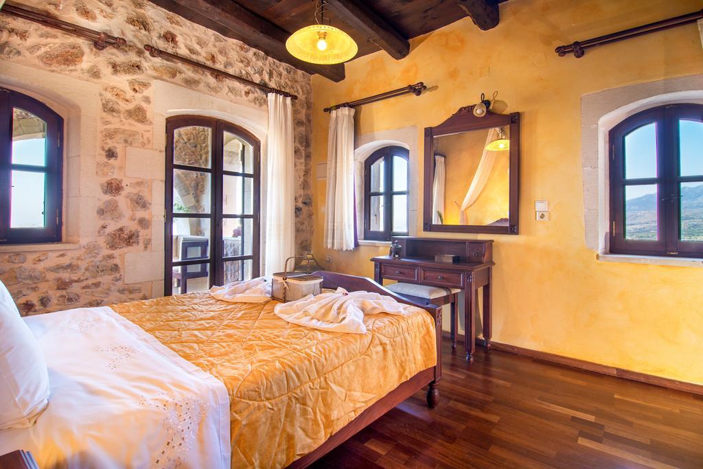 Samonas Traditional Villas Bilik gambar
