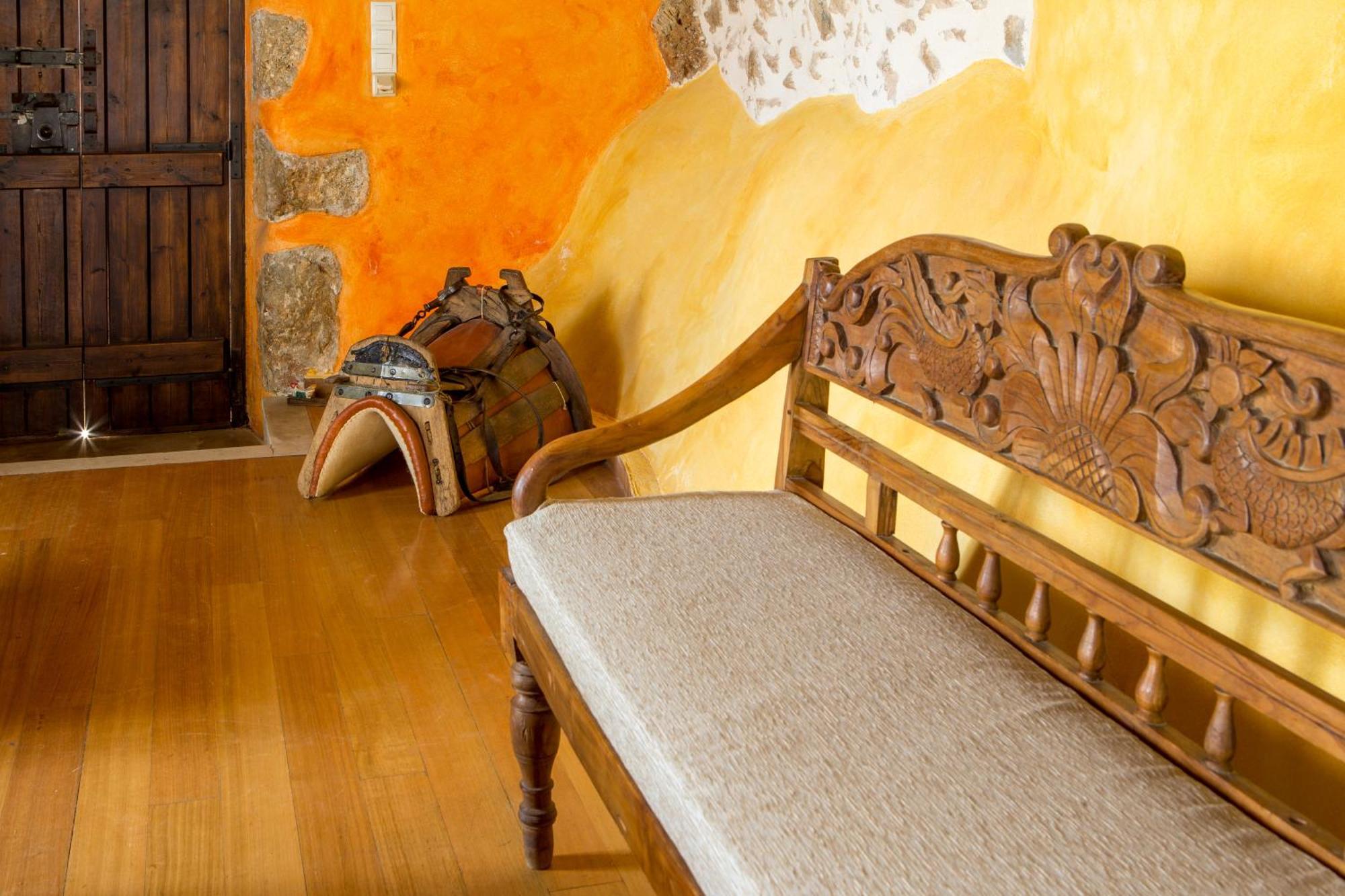 Samonas Traditional Villas Bilik gambar